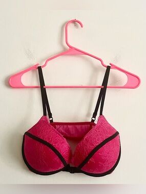 💣 Victoria's Secret Hot Pink BOMBSHELL Lace Push-Up Bra with Black Trim 💣
